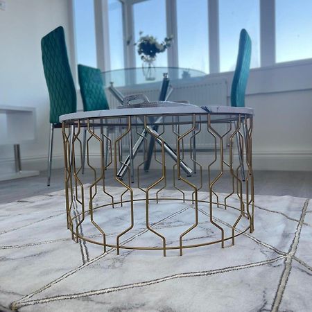 1 Bedroom Apartment - Flitwick - Contractor Friendly - Tourist Ready - Full Kitchen - Wifi - Smart Tv - Sofa Bed - Free Parking - Ideal For Short Or Long Stays Exteriör bild