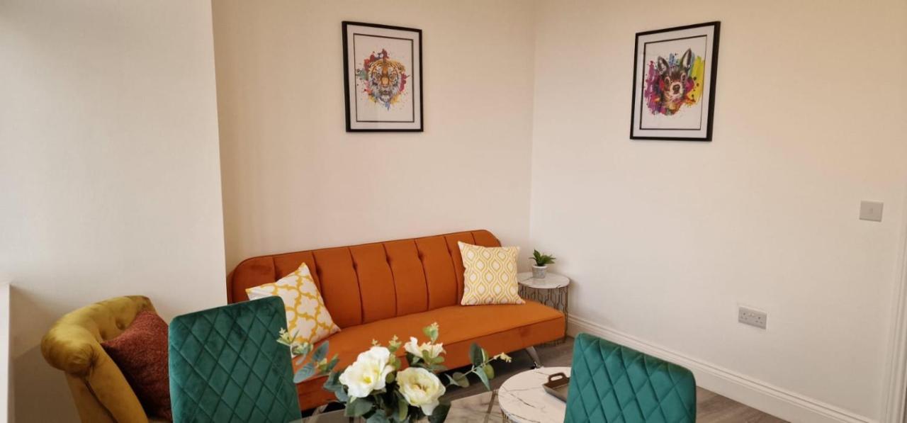 1 Bedroom Apartment - Flitwick - Contractor Friendly - Tourist Ready - Full Kitchen - Wifi - Smart Tv - Sofa Bed - Free Parking - Ideal For Short Or Long Stays Exteriör bild