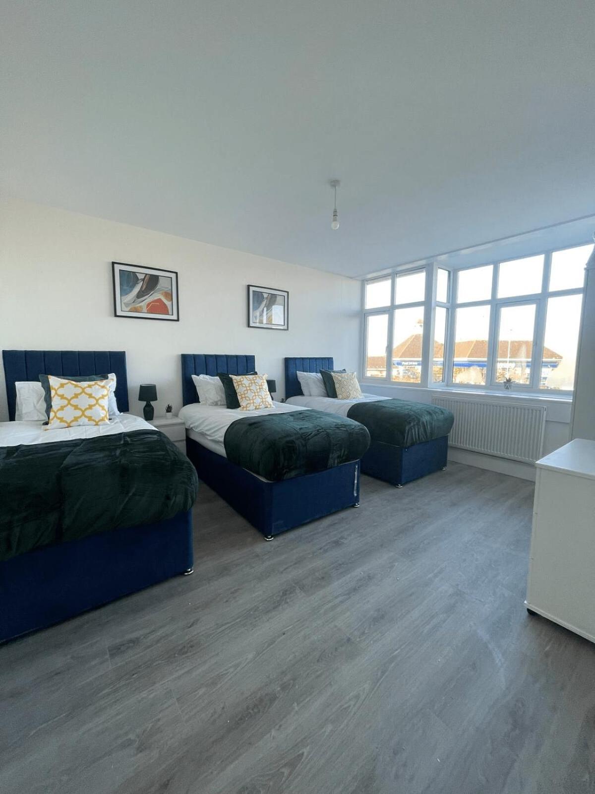 1 Bedroom Apartment - Flitwick - Contractor Friendly - Tourist Ready - Full Kitchen - Wifi - Smart Tv - Sofa Bed - Free Parking - Ideal For Short Or Long Stays Exteriör bild